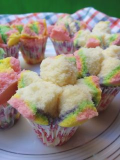 Foto resep Kue Kukus Pelangi