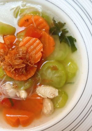 Foto resep Sup Wortel Gambas (Oyong)