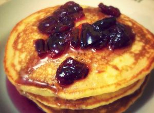 Foto resep Homemade Pancake with Cherry Syrup