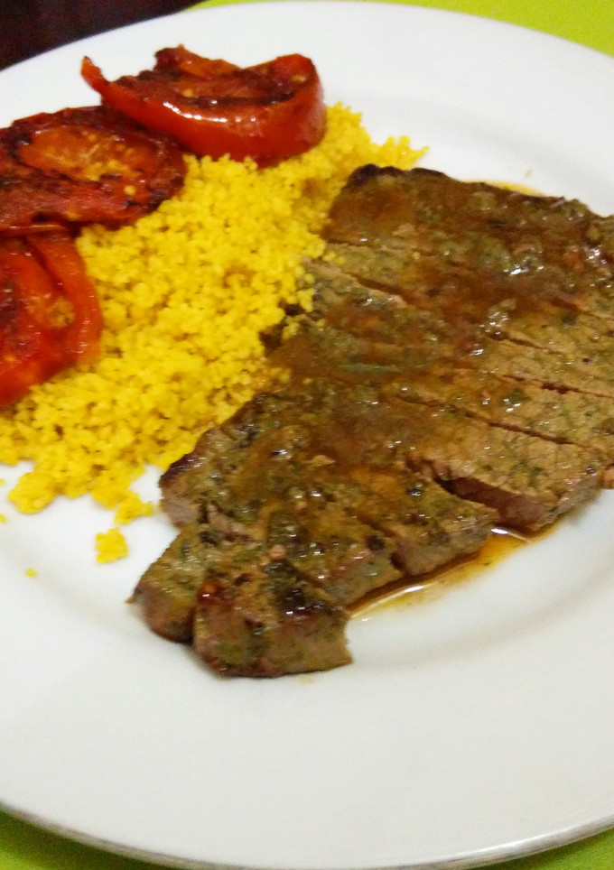 Foto resep Beef Steak & Curry Couscous
