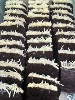 Foto resep Brownis Kukus Coklat Tabur Keju
