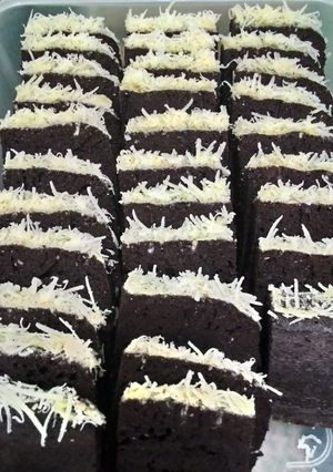 Foto resep Brownis Kukus Coklat Tabur Keju