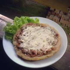 รูปของ Pizza Roti Tawar Saus Barbeque