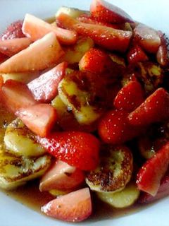 Foto resep PISANG PANGGANG DAN STRAWBERRY