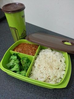Foto resep Macaroni pasta with homemade sardines sauces