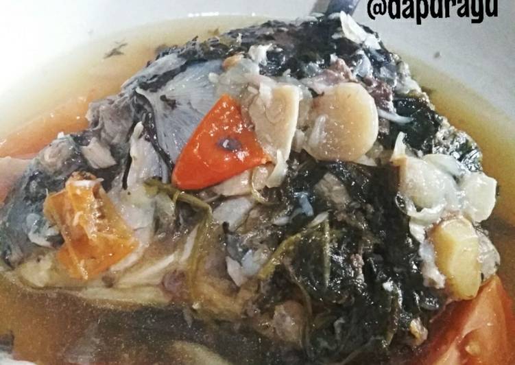 Cara mudah Membuat Garang asem ikan mas duri lunak Lezat