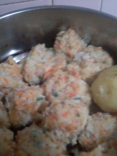 Foto resep MPASI ( 1 tahun keatas) Siomay Ikan Cucut Mix Wortel Parut