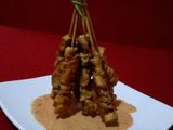 Sate ayam saus kacang mete