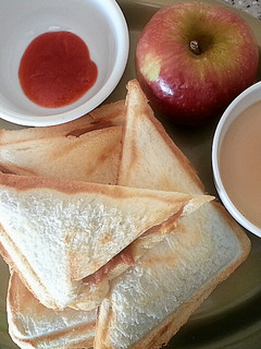 Foto resep SANDWICH :Bread tuna cheese / roti tawar keju tuna.