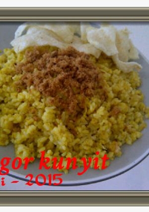 Foto resep nasi goreng kunyit praktis dan yummy