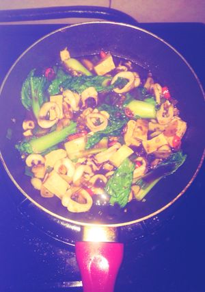 Foto resep Cumi cah Tahu Pak choy Suka2