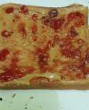 Roti Panggang Selai Kacang dan Strawberry