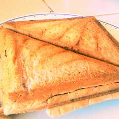 รูปของ chococheese sandiwch toast - roti panggang coklat keju