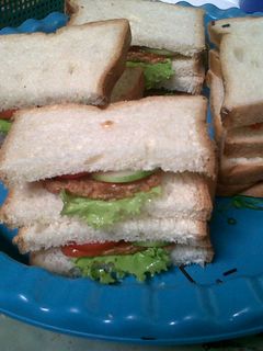 Foto resep Roti Isi Ala Chicken Burger