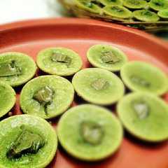 รูปของ Kue Cubit Greentea topping Chocolate Greentea