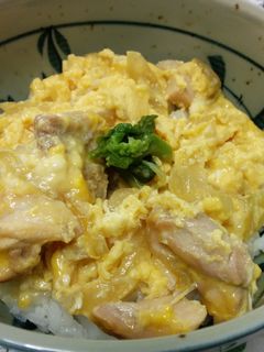 Foto resep Japanese Oyakodon (Rice bowl chicken and egg)