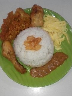 Foto resep Nasi Uduk Ricecooker