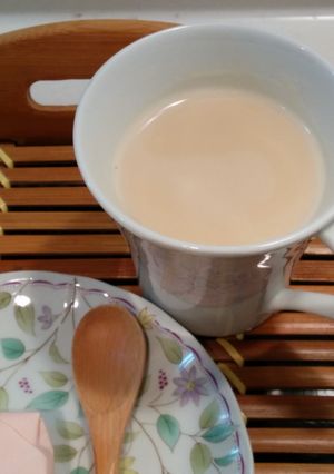 Foto resep Royal Milk Tea dengan microwave