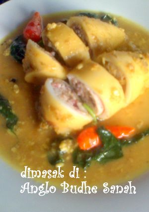 Foto resep Cumi Nyempluk Kuah Kuning (foto step b step)