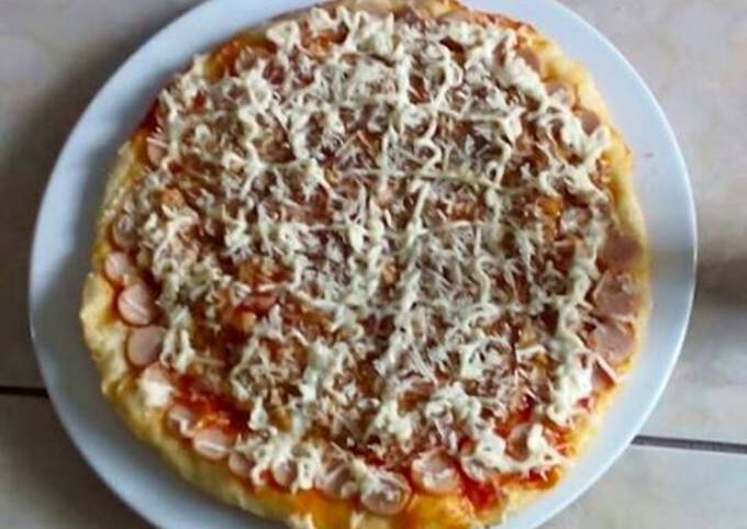 Resep Pizza Ayam Sosis Teflon oleh Mawar Melati Semuanya Indah  Cookpad