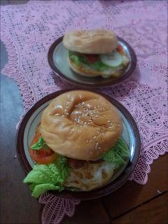 Foto resep Burger Sosis Praktis