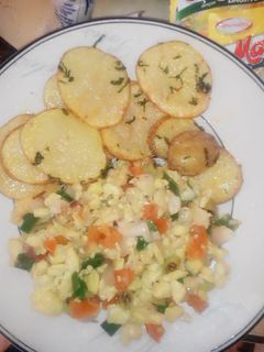 Foto resep Scramble egg meet potatoes wedges