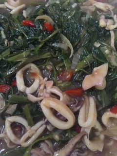Foto resep Cumi Kangkung Saus Tiram