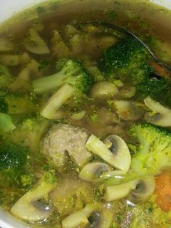 Foto resep Soup Buntut bakso jamur-bumbu iris
