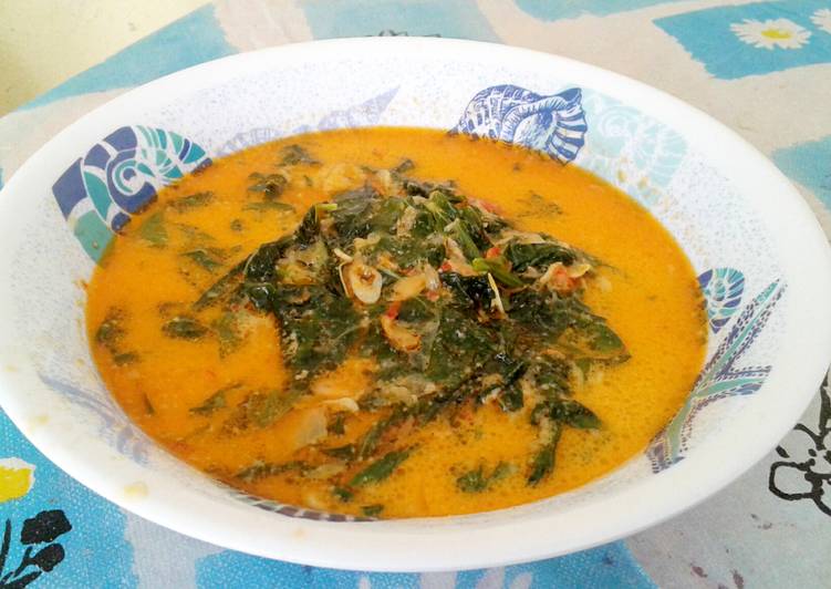 gulai daun ubi/singkong