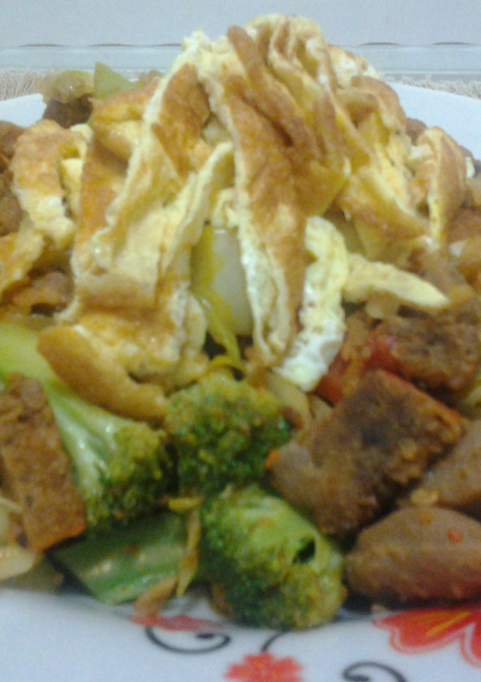 Foto resep oseng oncom toping telor dadar