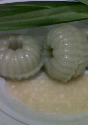 Foto resep Kue Talam Pandan Wangi Saus Mangga
