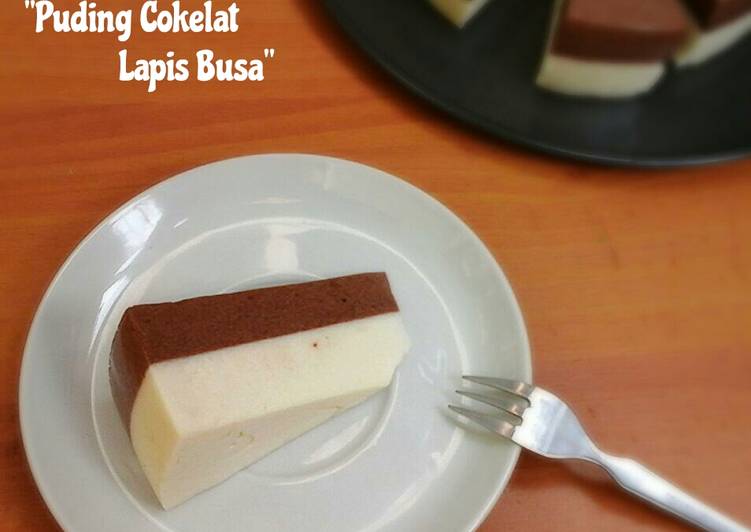 "Puding Cokelat Lapis Busa"