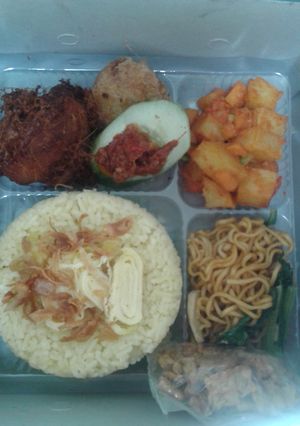 Foto resep Nasi Kuning ricecooker