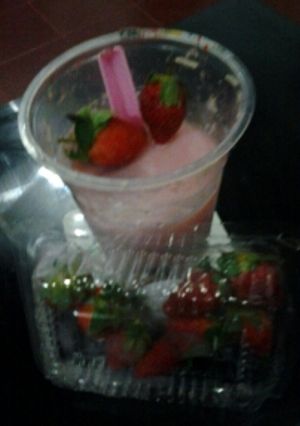Foto resep Strawberry Smoothies
