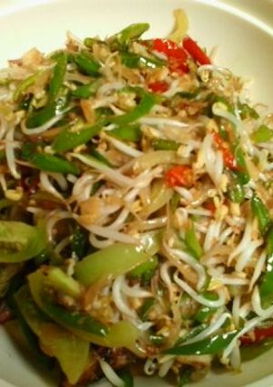 Foto resep Tumis ikan pindang cabe hijau 