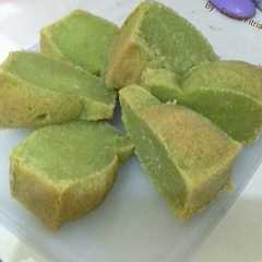 A picture of Cake Tape Ketan Hijau Harum Legit.