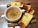 tomato soup & garlic bread 