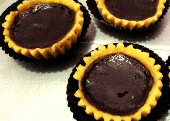 Resep Pie Susu Coklat Renyah Dan Manis Oleh Merry - Cookpad