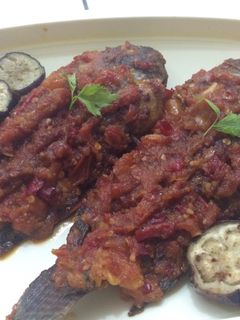 Foto resep ikan nila sambal merah cocol terong