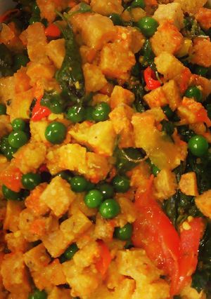 Foto resep Tumis Oncom Kemangi Leunca ala Mamavio
