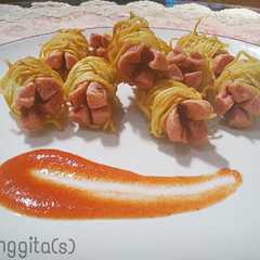 A picture of Sosis Gulung Mie.