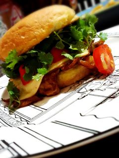 Foto resep BBQ Oyster Mushroom with Melted Cheese Burger