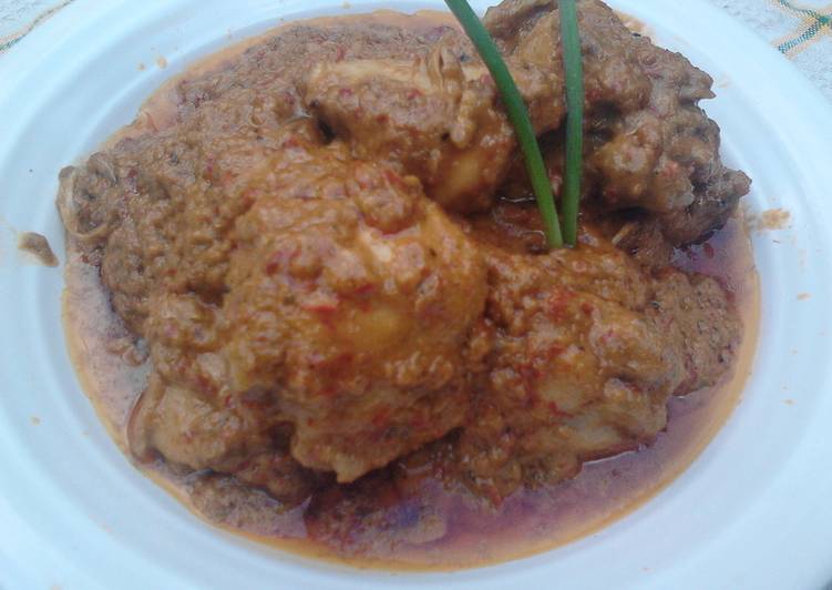 Rendang ayam pedas gurih