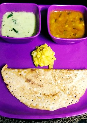 ક્રિસ્પી ઢોંસા (crispy dosa recipe in Gujarati) રેસીપી મુખ્ય ફોટો
