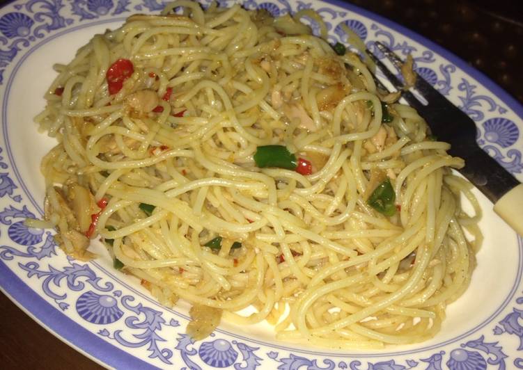 Resep Spaghetti Tuna Aglio e Olio Anti Gagal