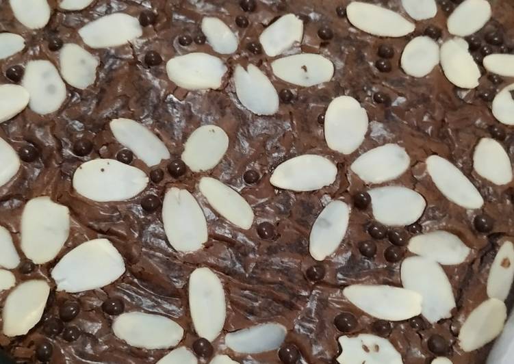 Cara mengolah Brownies Shiny Crust ala Dapur Bunga yang praktis