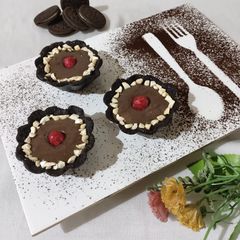A picture of Chocolate biscuit tart.