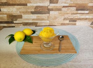 Una foto de Lemon curd con chocolate blanco