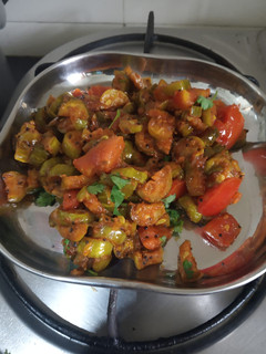 கோவாக்காய் பொரியல் (kovakkai poriyal recipe in Tamil) செய்முறை முக்கிய புகைப்படம்
