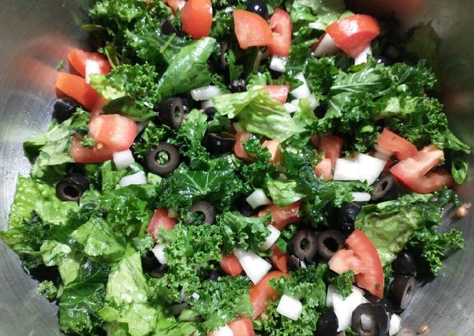 Recipe of Favorite Kale and romaine lettuce salad
